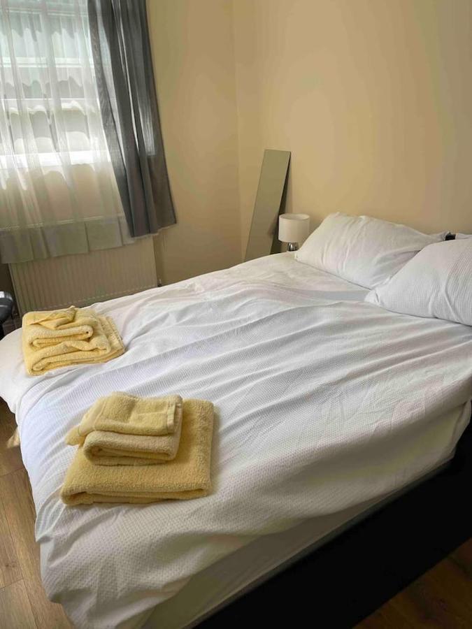 Quiet And Cozy 2 Seperate Bedrooms And 2 Bathroom With Terrace London Exterior photo