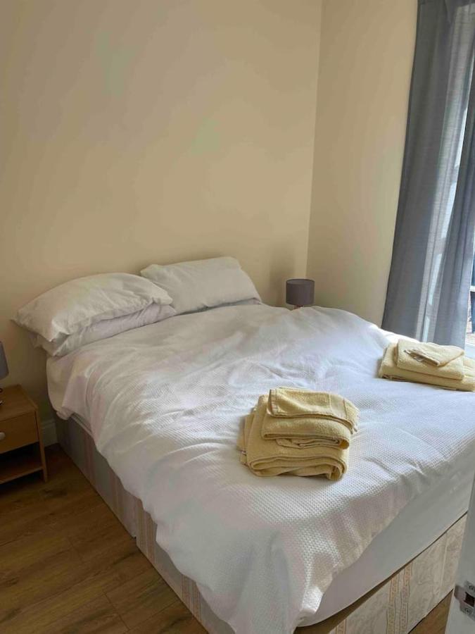 Quiet And Cozy 2 Seperate Bedrooms And 2 Bathroom With Terrace London Exterior photo